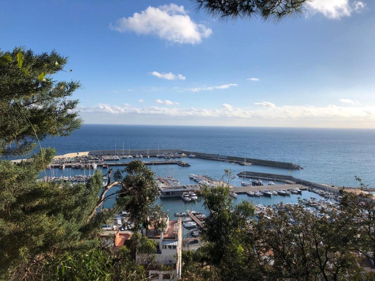 2 Bedroom Large Modern Apartment In Blanes Old Town 50M From The Beach! Экстерьер фото