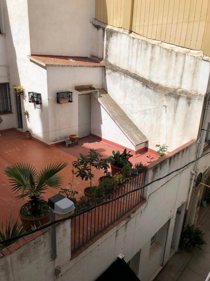 2 Bedroom Large Modern Apartment In Blanes Old Town 50M From The Beach! Экстерьер фото