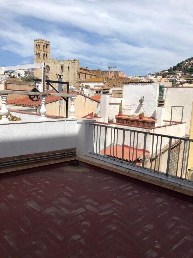 2 Bedroom Large Modern Apartment In Blanes Old Town 50M From The Beach! Экстерьер фото